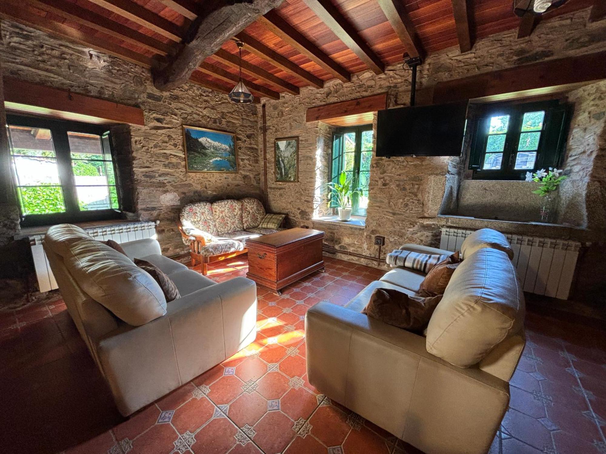 Eira De Bergondo Villa Bagian luar foto